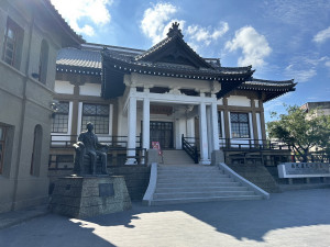 文化局歡迎大家龍來走走。（記者扶小萍攝）