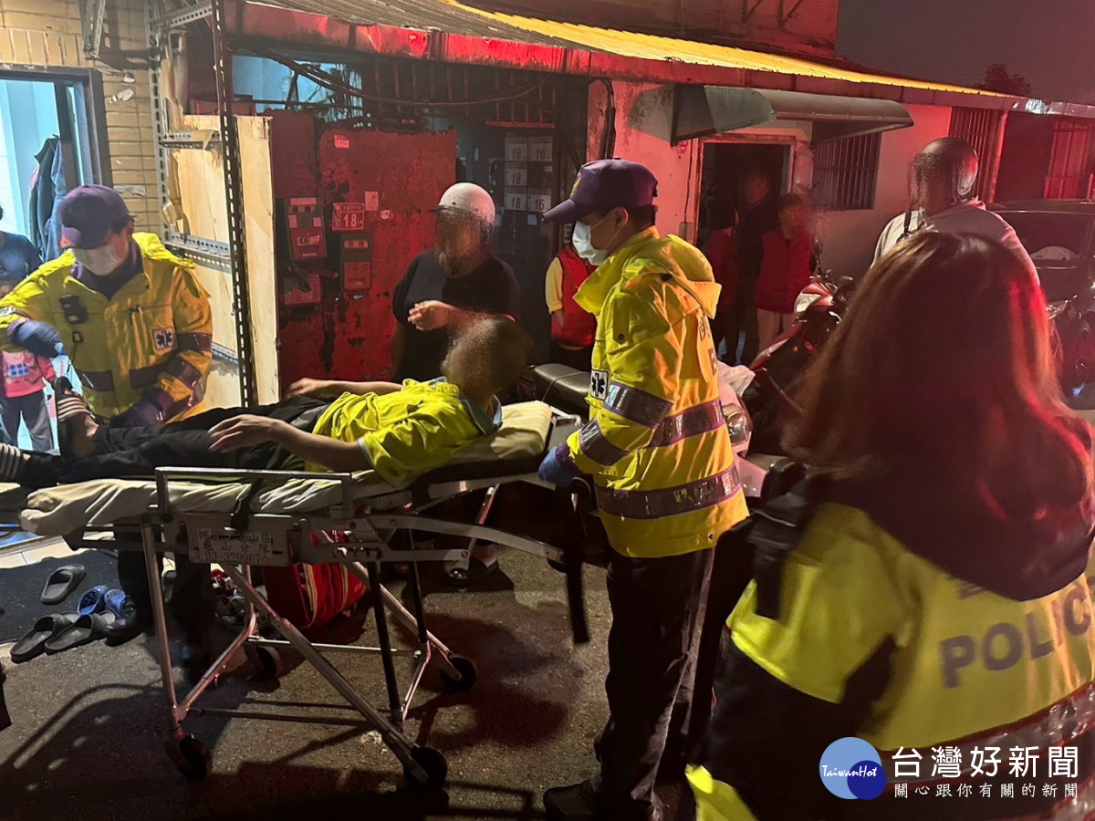 警方通報送醫後幸無大礙。<br />
