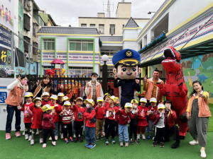龍出沒。林重鎣