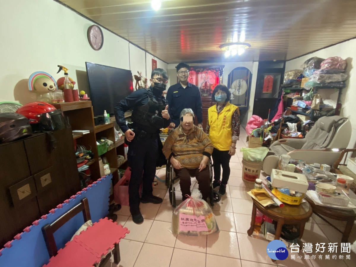 中壢警分局聯合慈禪宮幫助弱勢。