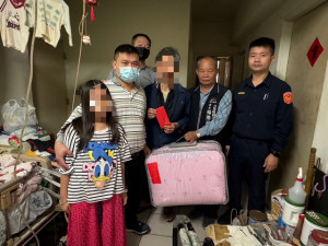 警民送愛。林重鎣