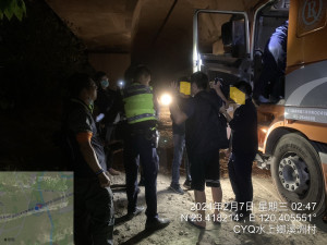 嘉義縣檢警環聯手，凌晨逮捕非法掩埋廢棄物現行犯／嘉義縣府提供