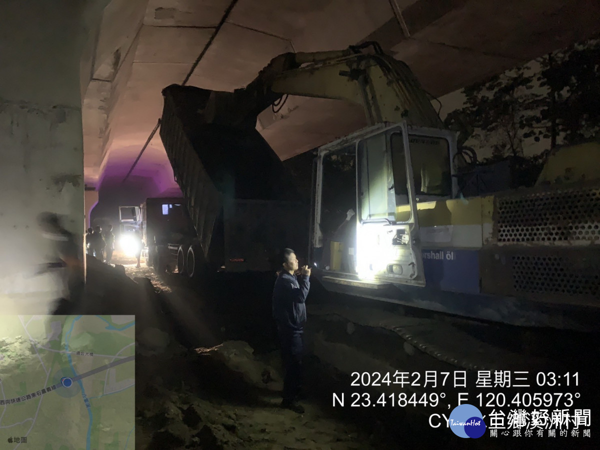 嘉義縣檢警環聯手，凌晨查獲行為人非法掩埋廢棄物／嘉義縣府提供