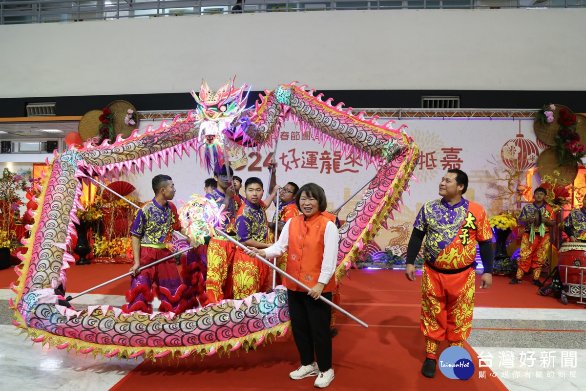 嘉義市府及財政部南區國稅局嘉義市分局今天共同舉辦嘉義市各界春節團拜活動／嘉義市府提供