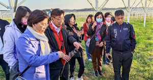 彰化取經日本千葉農場，農電共生創造多贏。圖／彰化縣政府提供