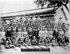 1935年、昭和10年麻豆少年團團然合照紀念