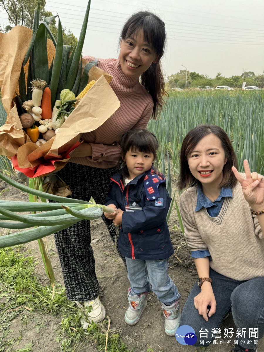 大蔥蔬果花束超吸睛。