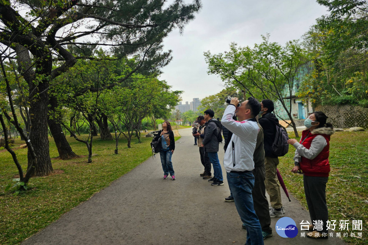 桃園市副市長蘇俊賓前往大湳森林公園進行生態訪查。