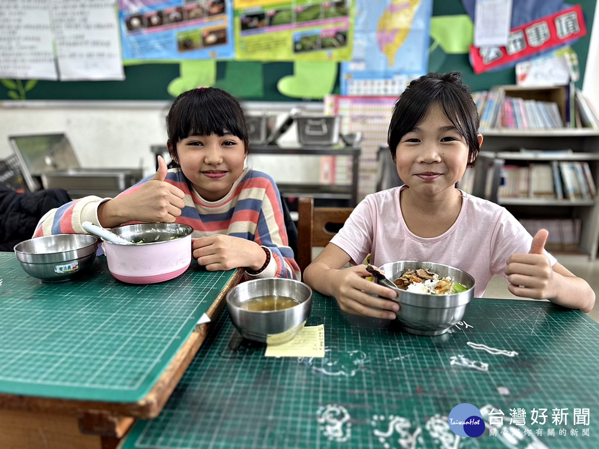 新屋區及楊梅區37校幸福午餐     在地黑豬肉美味入菜