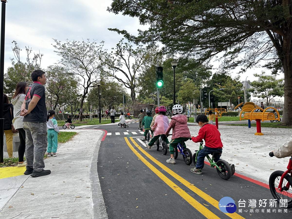 東區泉源交通主題公園是超人氣首座交通主題公園