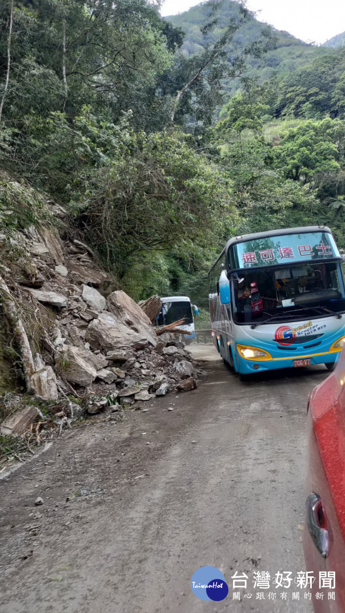 震後道路搶通。（縣府提供）