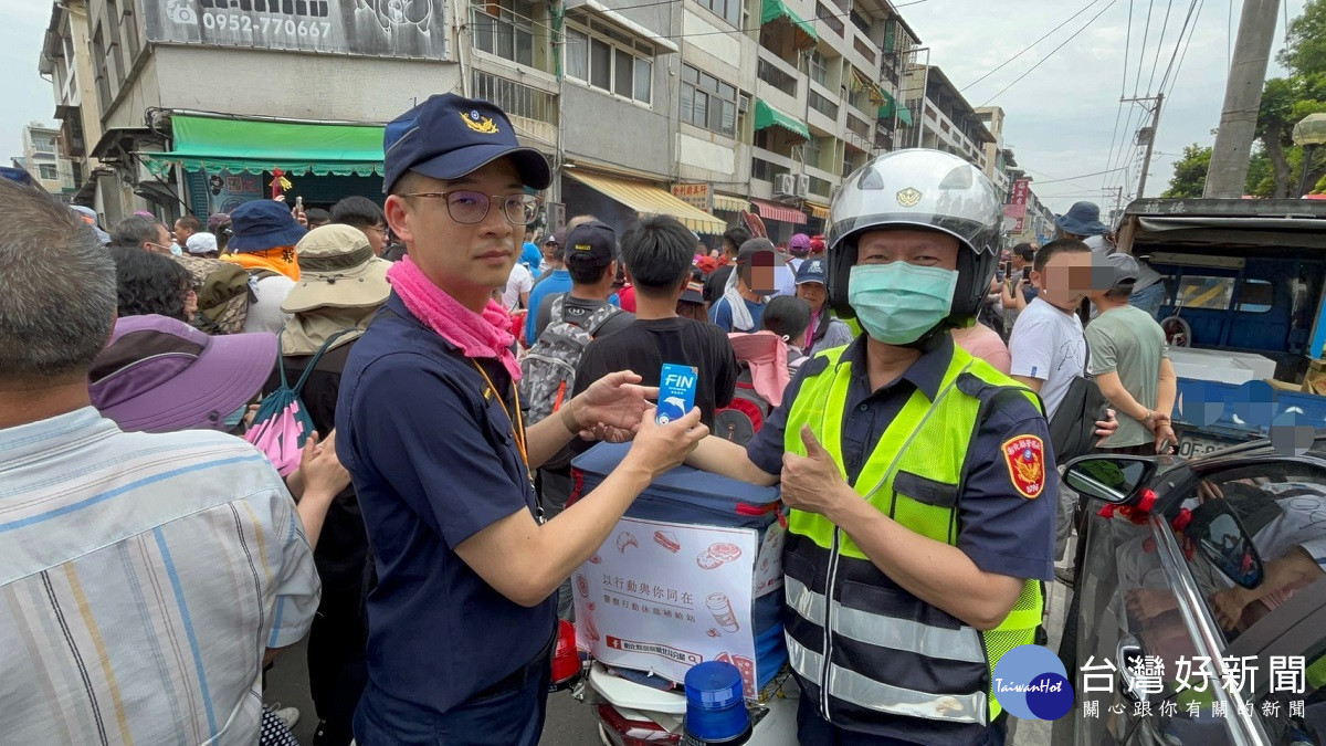 揪感心!北斗分局行動休息補給站　適時紓解執勤遶境活動員警的辛勞