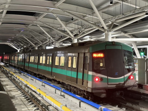 ▲高雄捷運岡山路竹延伸線RK1試運轉開跑。