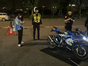 中壢警分局及監理站組成聯合稽查小組，遏止改裝噪音車輛，維護民眾的生活品質與安寧。