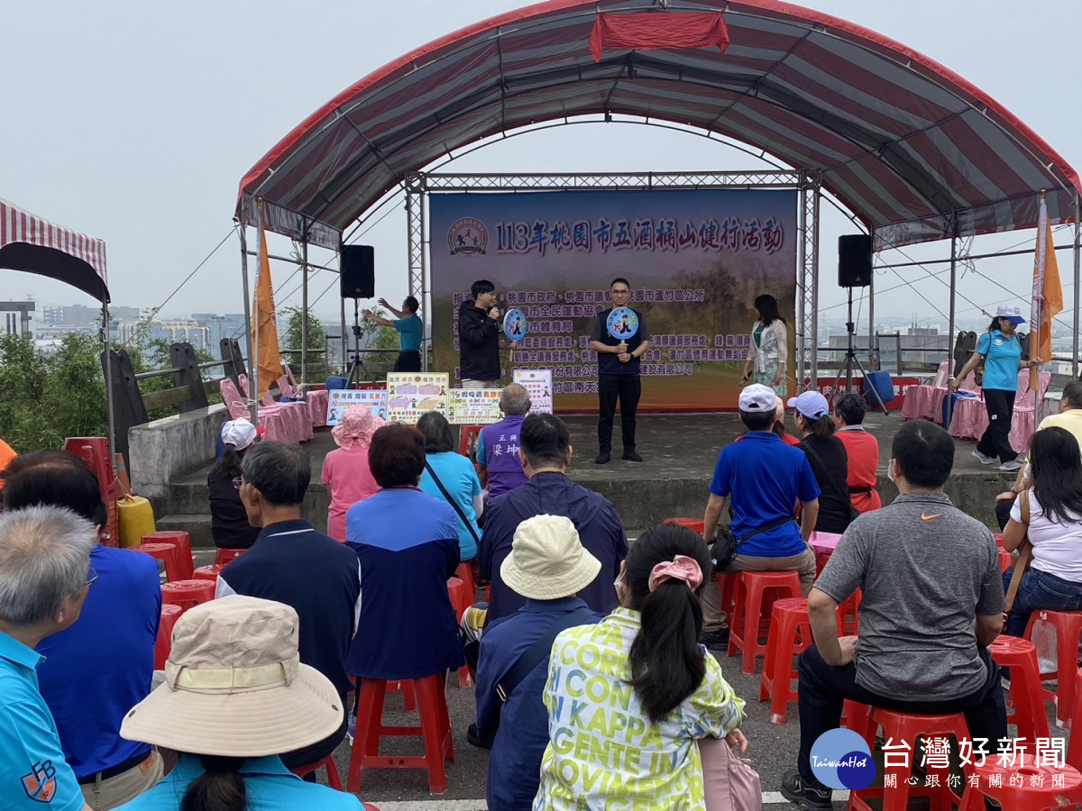 蘆竹警分局結合全民運動協會宣導反詐騙。