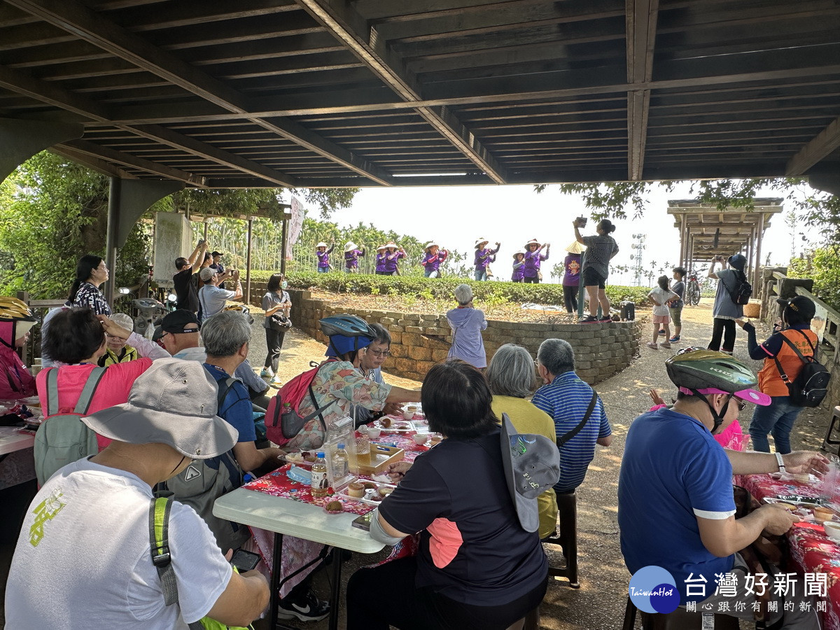 藝桐加入南投桐花小旅行　自行車漫遊八卦臺地