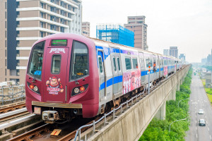 「2024挺猿彩繪列車」。