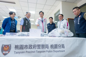 張市長視察緝毒成果。