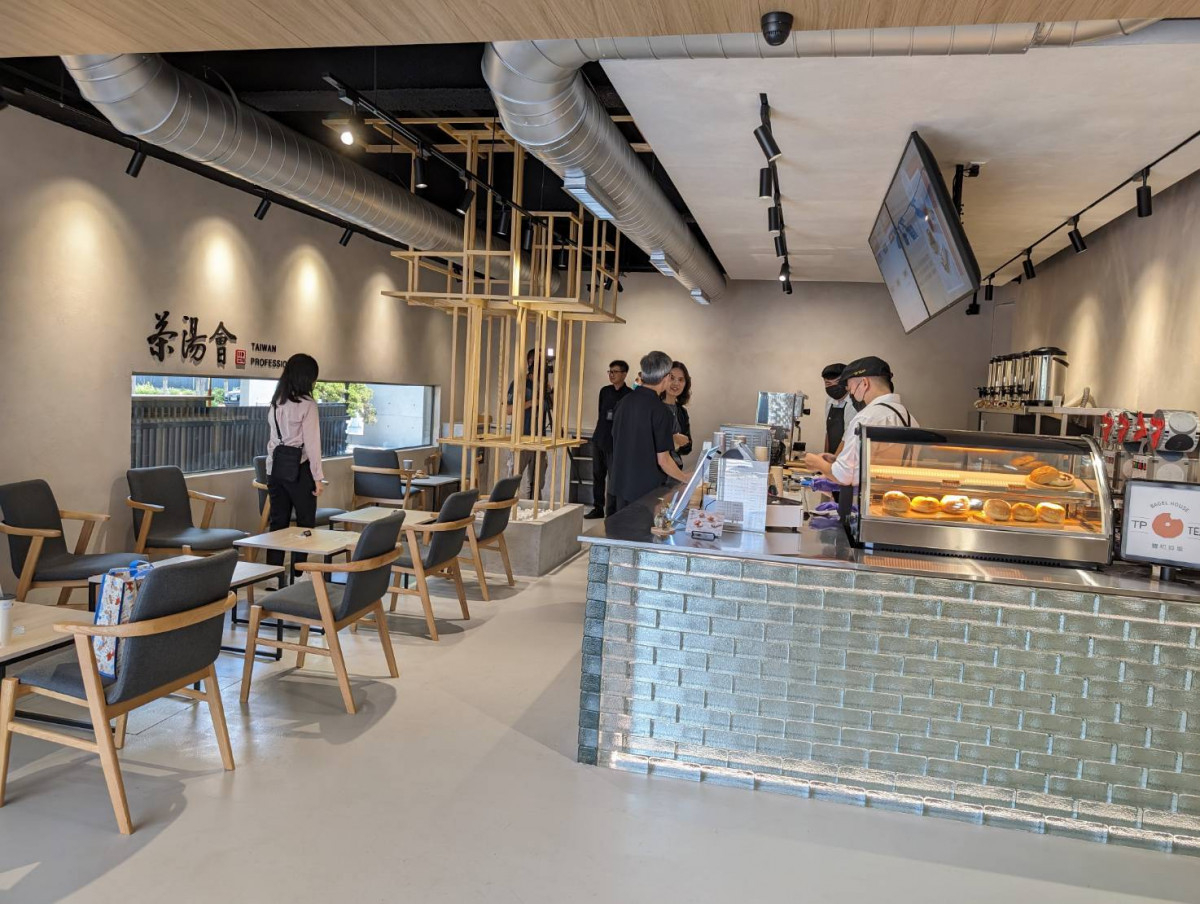 茶湯會未來概念店以「新禪風Zen」主題進行空間設計。