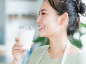 喝豆漿補充大豆異黃酮？醫：有效量恐不足，可食用保健食品補充（圖：pixta）