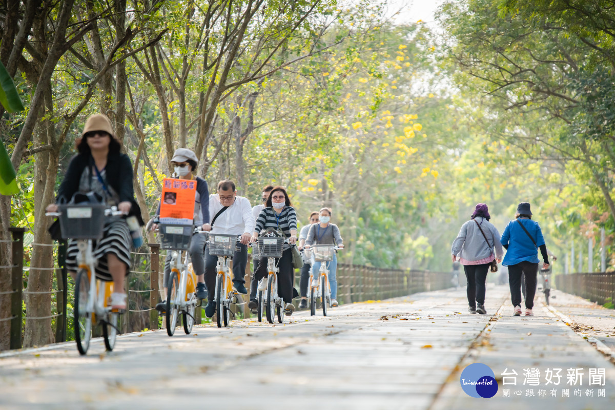 嘉義市「嘉油鐵馬道」斥資上億，是嘉義市熱門的觀光景點／陳致愷翻攝