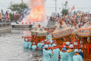 嘉義縣布袋鎮新塭嘉應廟舉辦「衝水路、迎客王」年度宗教盛事／嘉義縣府提供