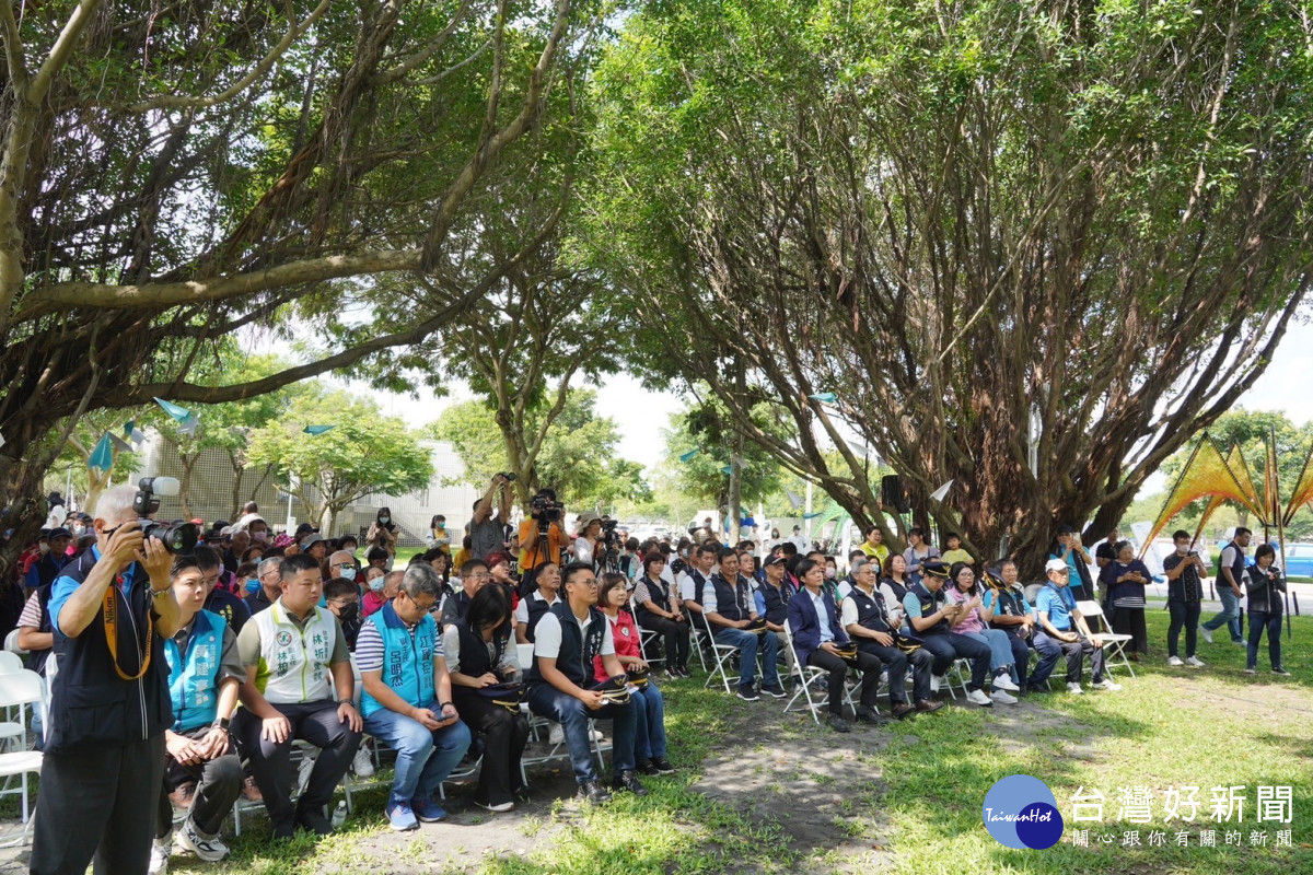 中央公園飛行美樂地特色遊戲場開工會場