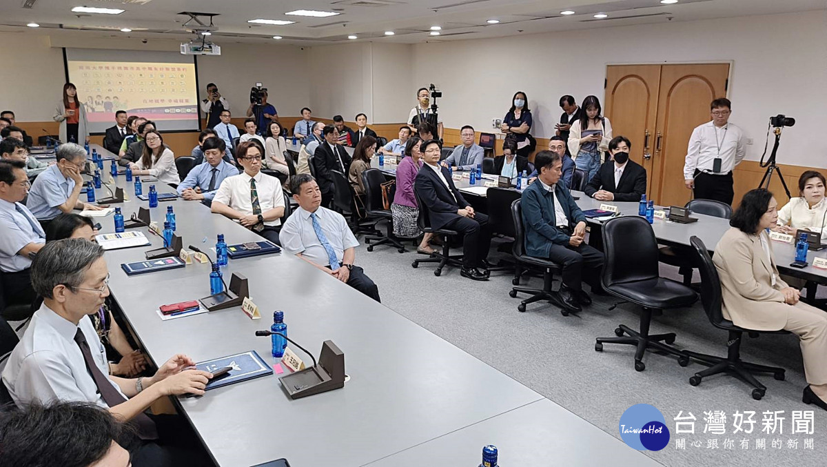 張善政市長出席見證「開南大學攜手桃園市高中職友好聯盟簽約儀式」   期許共同培育桃園在地人才