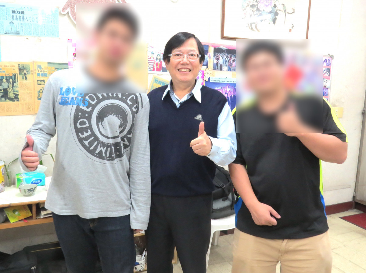 資優兄弟盼母愛，希望為寡居父親找「下一站幸福」。