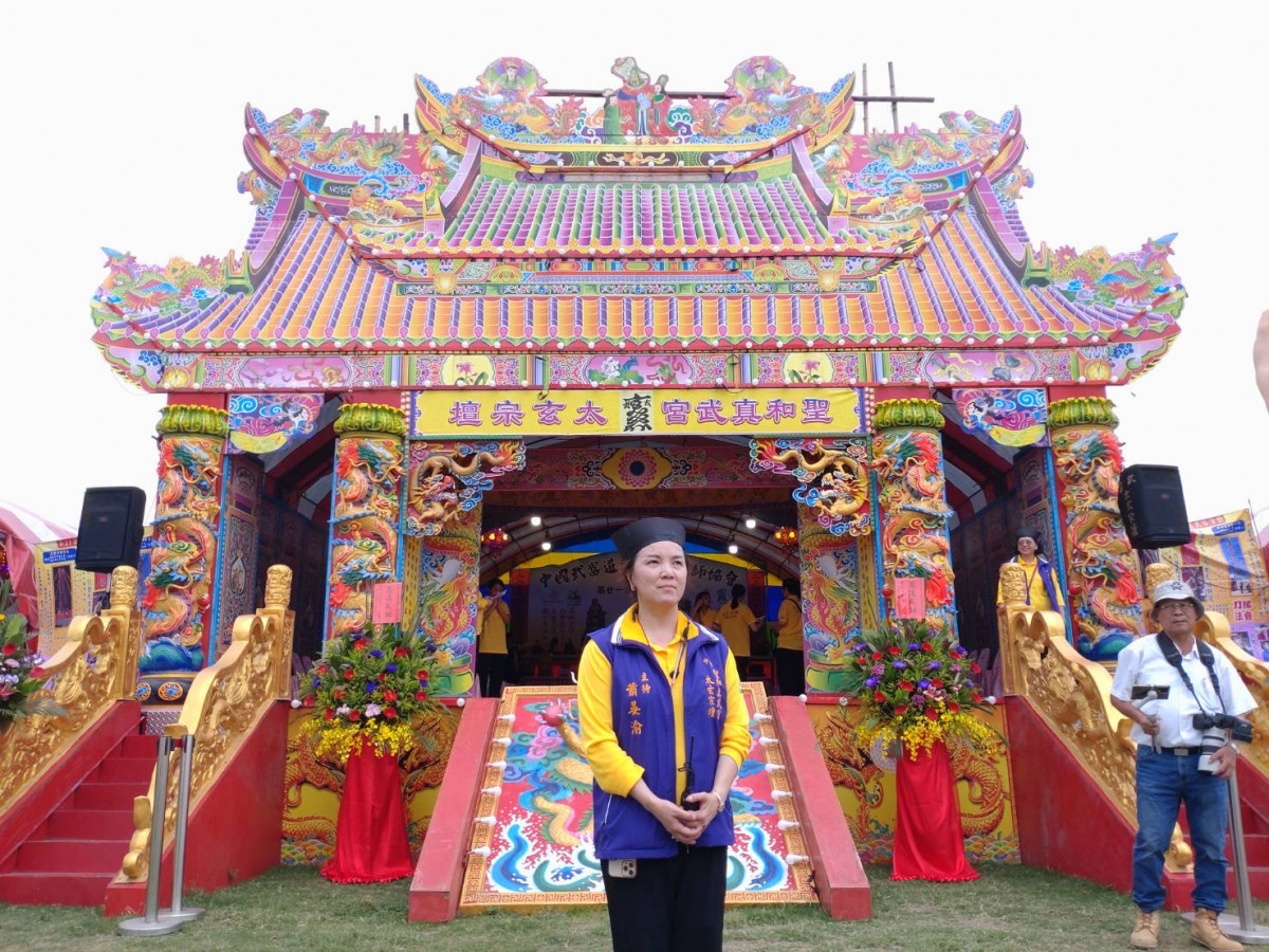 弘揚道教文化祈安醮會設壇供信眾參香祈福。圖片提供／中國武當道教太玄法師協會
