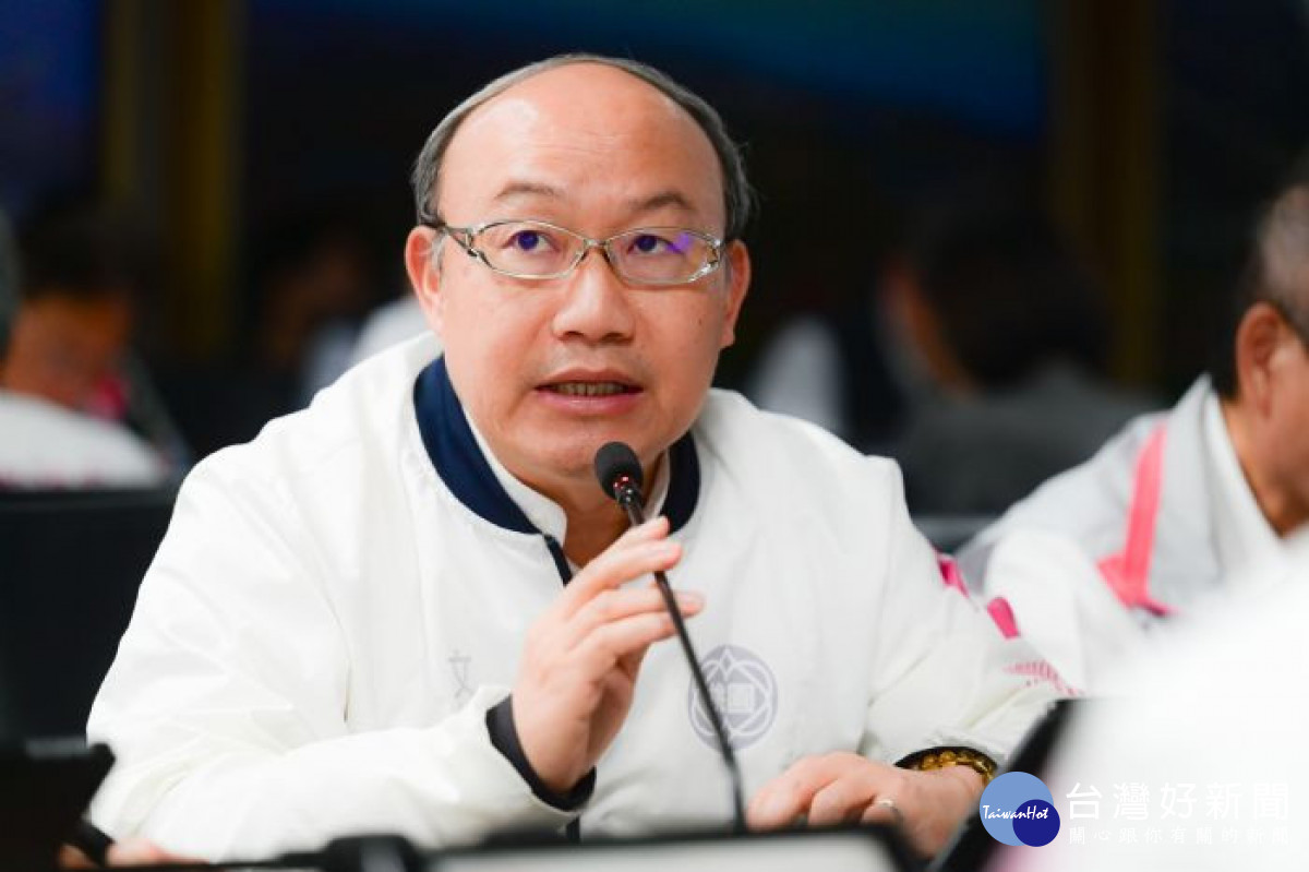 文化局邱局長補充報告。
