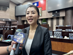 許淑華說各項數據會做自己精進的參考。（記者扶小萍攝）