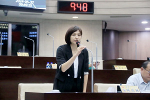 議員林庭秝建議設體育實驗培育南投子弟。（記者扶小萍攝）