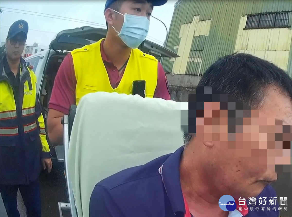 上班途中突中風，中壢警僅靠關鍵字即刻救援。