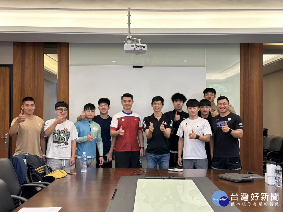 賽前集訓期間，邀請到運動心理學博士-陳泰廷老師至玄奘大學為卡巴迪選手強化心理學課程。