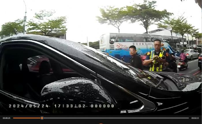 桃園AI科技城，警 「巡防系統」逮「客製化」車牌。<br />
<br />
