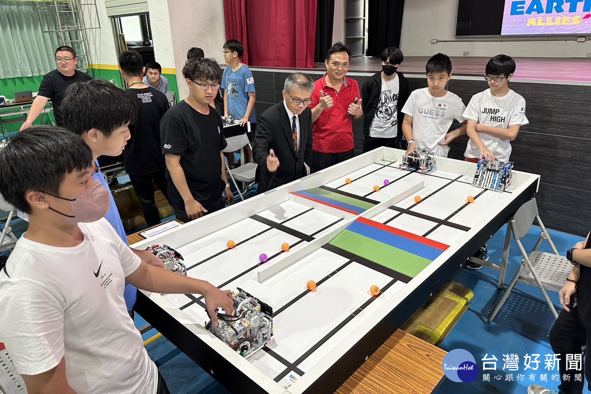 桃園市2024科學創意機器人大賽登場。