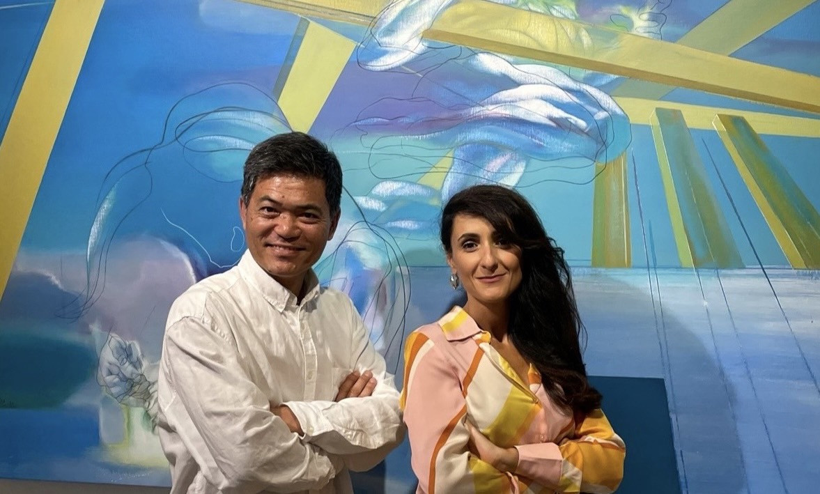 圖說：藝術家黃承遠（Art-one）(左)與策展人Daniela Pronestì(右)。
