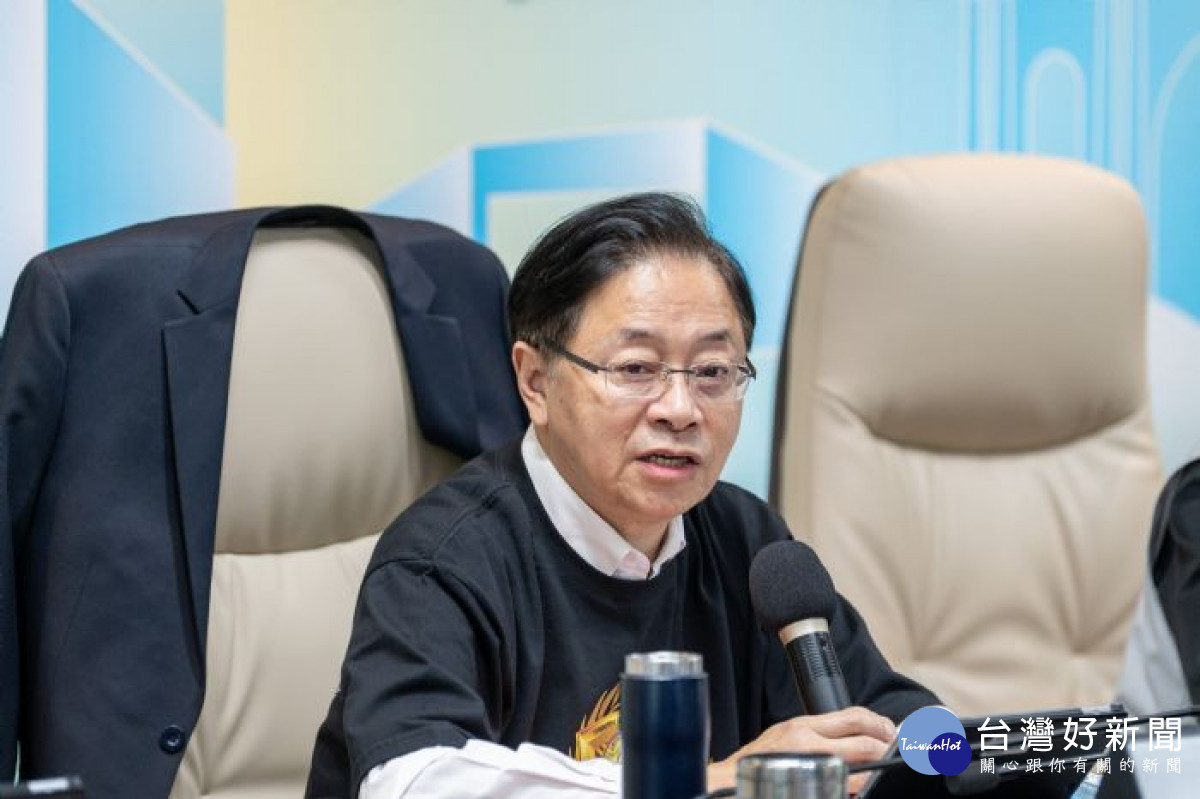 張市長主持市政會議。