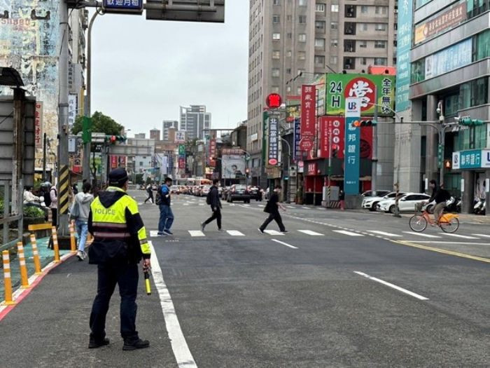 交通警察大隊6月推動交通大執法。
