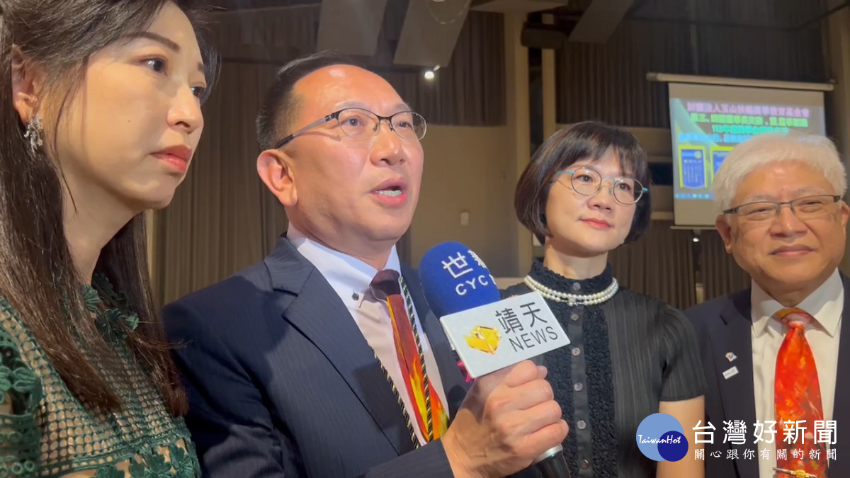 嘉義玉山扶輪社長曾錦堂期許透過基金會，未來能培養育更多優秀青年／陳致愷翻攝