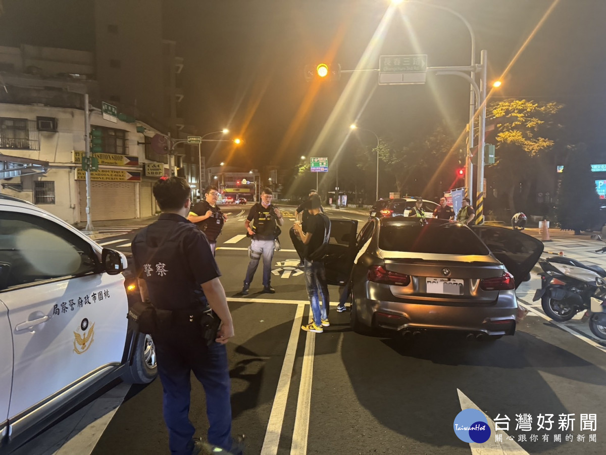 網路嗆聲相約談判竟鬥毆，中壢警1小時火速全帶回。<br />
<br />
