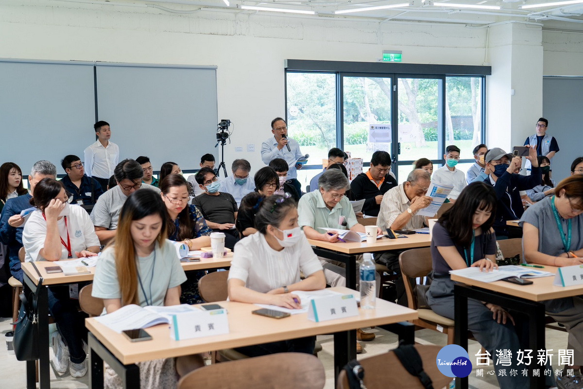 桃園市政府經濟發展局舉辦航空城優先產專區標售說明會。<br />
<br />
