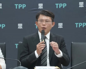 民眾黨立委黃國昌（圖／翻攝自民眾之聲YouTube直播）