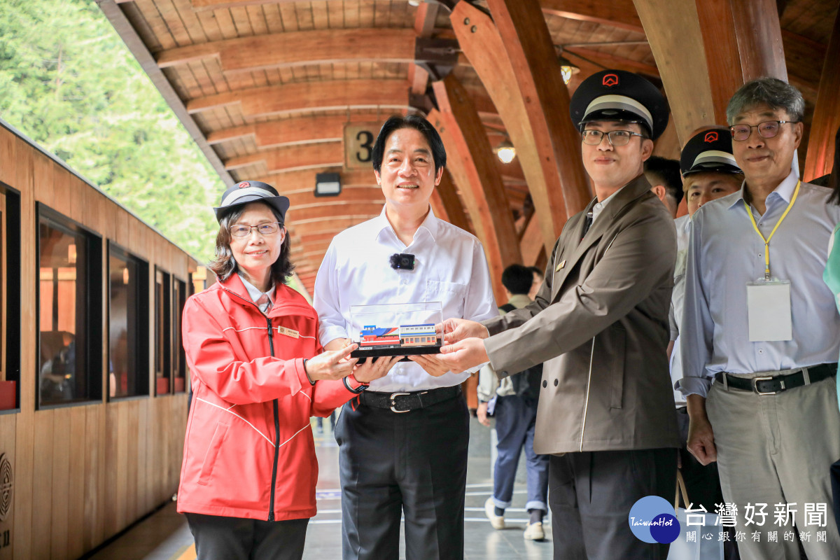 阿里山林鐵全線通車，總統賴清德承諾將投入更多資源，推動阿里山大軸線發展計劃／陳致愷翻攝
