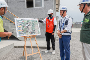 嘉義縣長翁章梁今(23)日前往視察鹽館溝抽水站／嘉義縣府提供