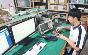 內湖高工選手廖明皓榮獲電子職類金牌（圖／台北市政府教育局）