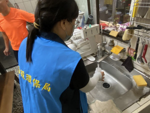 颱風過後如居家水質有異常可洽環保局或送樣檢測。（環保局提供）