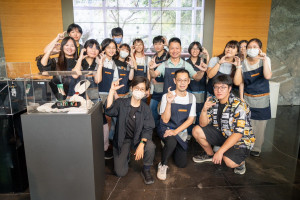 工藝中心暑期培訓大專工藝人才為各項技藝做傳承。（工藝中心提供）