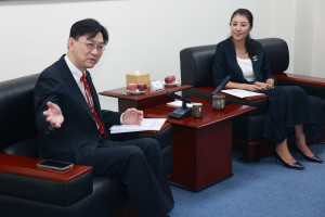 董建宏政務次長拜會南投許縣長。（縣府提供）